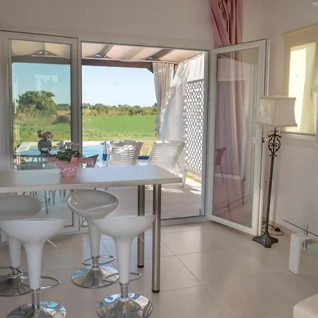 Iris 4 Casa de Férias Paralía